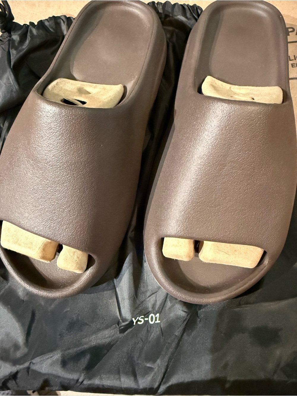 Unreleased Brand Yeezy YS-01 Chocolate Slide 9M NOT FUDGE